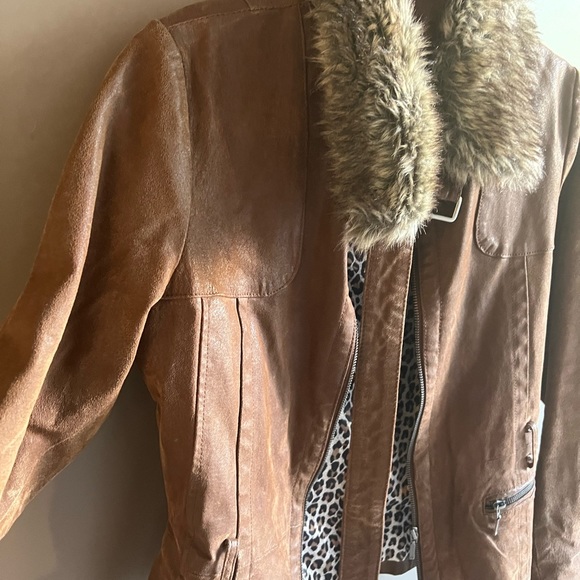 genuine leather jacket - Picture 5 of 8